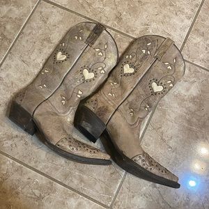 Eight Second Angel Pointed Western boots, size 9